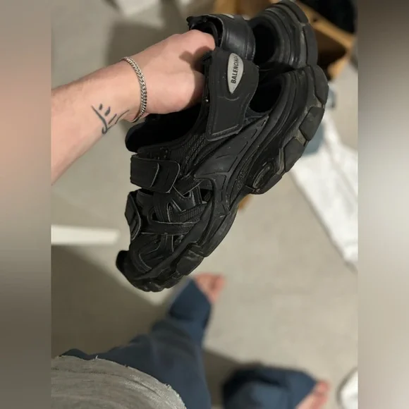 Black Balenciaga Track Flat Men’s Sandals size 41 great condition retailed $995 - Picture 2 of 9